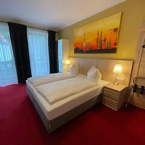 novum-hotel-plaza-dusseldorf-zentrum.topcolognehotels.com/